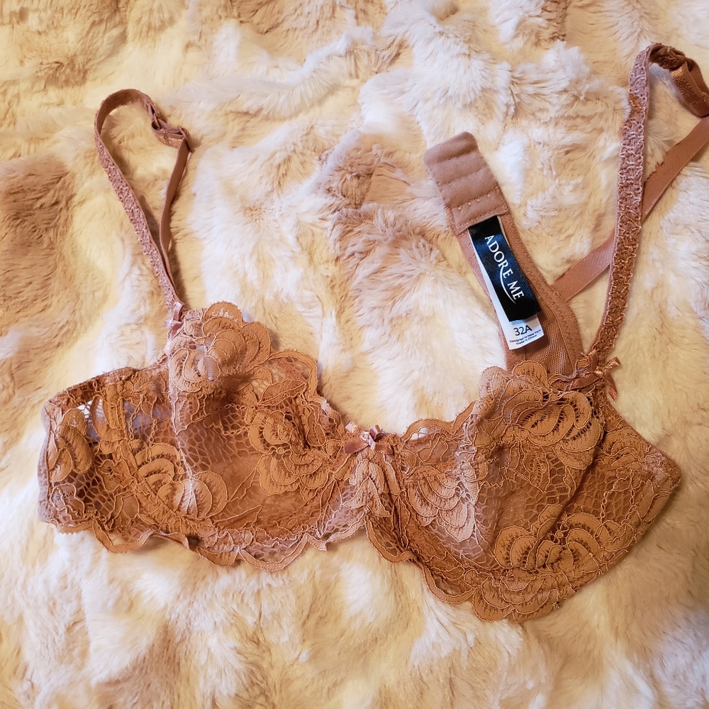 Adore Me beige lace bra 32A